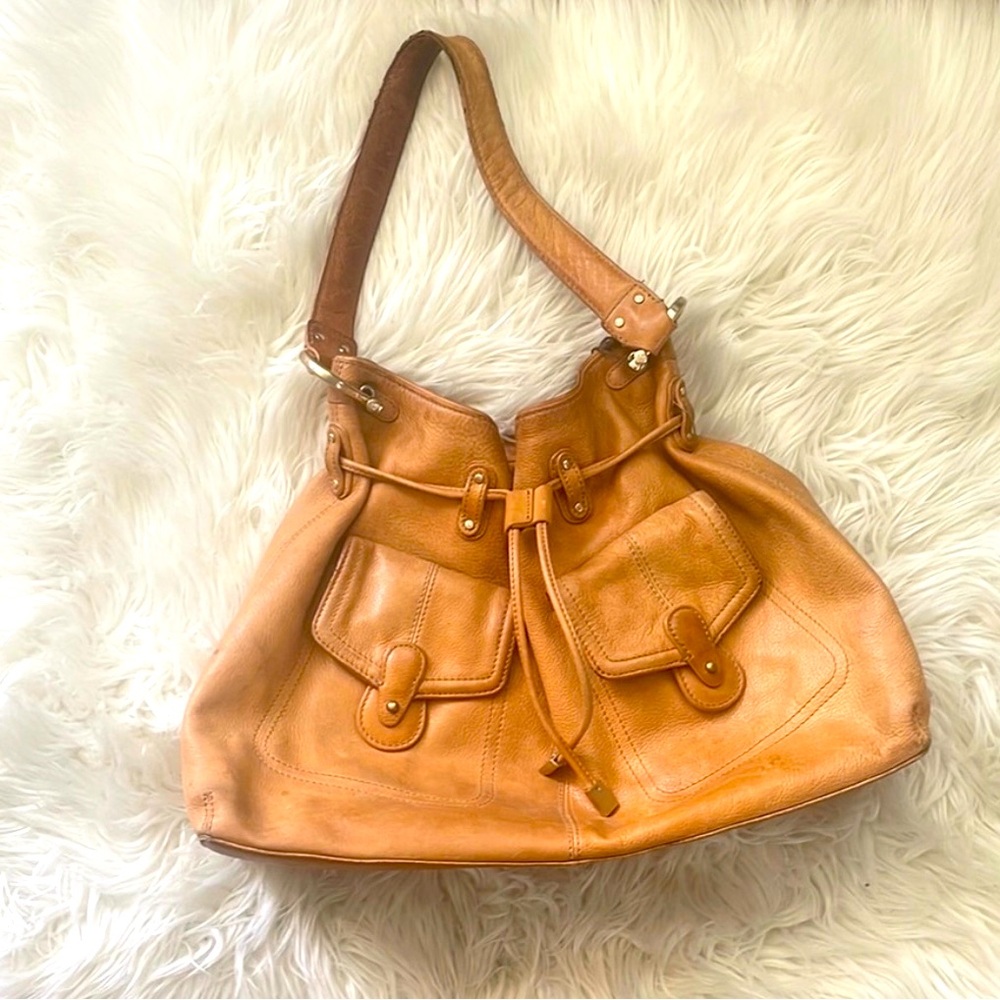 Liz Claiborne Tan Leather Shoulder Bag with Relaxed Design